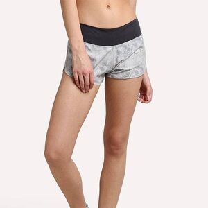 Vuori Women's Omni Performance Short
$58 Retail Sold Out